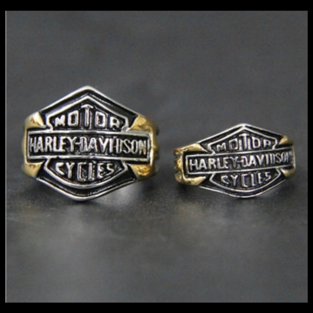 - Matching His And Her Hd Rings